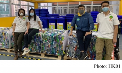 綠領行動推工商廈塑膠回收　半年收逾一公噸　參與租戶：無咁內疚 (HK01 - 20201207)