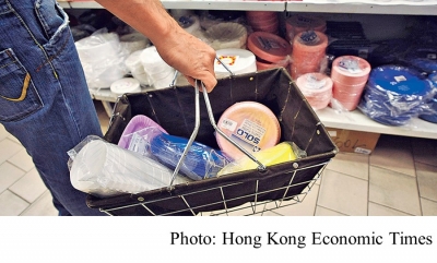 歐盟倡禁用10種即棄塑膠品 包括飲管棉花棒 (Hong Kong Economic Times - 20180530)