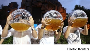 Climate change is about to make your beer more expensive (Nature - 20181015)