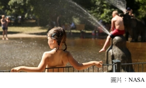 Climate change: Heatwave made &#039;at least&#039; five times more likely by warming (BBC - 20190702)