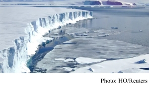 Global warming is melting Antarctic ice from below (The Guardian - 20180509)