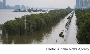 長江中下游降雨持續 氣候中心指全球暖化所致 (Headline Daily - 20200715)